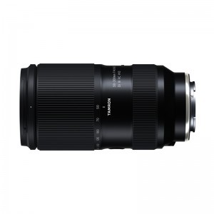 Tamron 50-300mm f/4.5-6.3 DI III VC VXD (Sony E) objektív