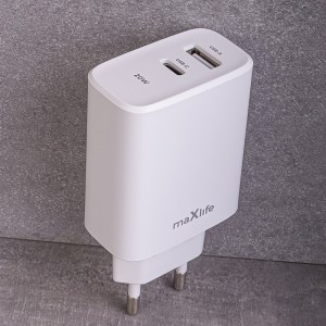 Maxlife MXTC-10-20AC PD QC töltő 1x USB-C 1x USB 20W fehér