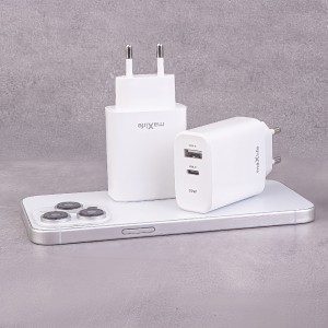 Maxlife MXTC-10-20AC PD QC töltő 1x USB-C 1x USB 20W fehér