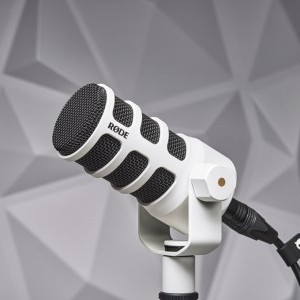 RODE PodMic broadcast minőségű dinamikus mikrofon rádiós és podcast célokra, fehér-5