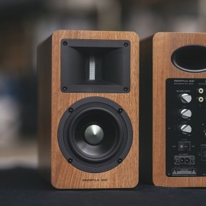 Edifier Airpulse A80 2.0 hangszórók (barna)-1