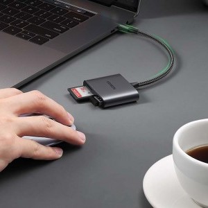 Ugreen CM387 USB-C HUB elosztó adapter, microSD/SD kártyaolvasó + USB-A (fekete)-2