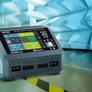 SkyRC D200neo töltő-4