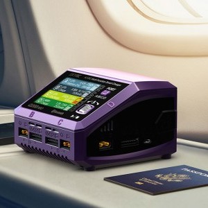 SkyRC Q200neo töltő-1