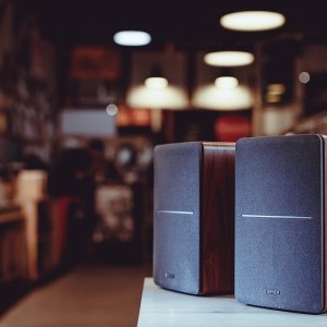 Edifier R1280DB 2.0 hangszóró (barna)-1