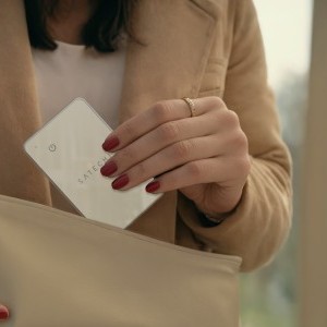 Satechi FindAll Card - homok színben-3