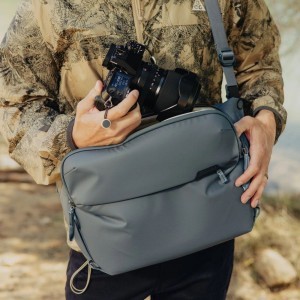 PEAK DESIGN Everyday Sling 10L - Tengerkék-8