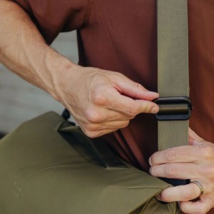 PEAK DESIGN Everyday Messenger 13L - Algazöld-5