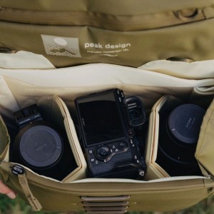 PEAK DESIGN Everyday Messenger 13L - Algazöld-6