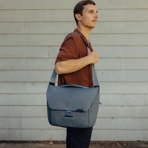 PEAK DESIGN Everyday Messenger 13L - Tengerkék-5