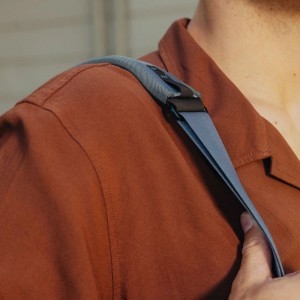 PEAK DESIGN Everyday Messenger 13L - Tengerkék-7