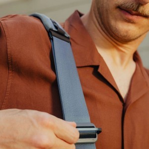 PEAK DESIGN Everyday Messenger 13L - Tengerkék-8