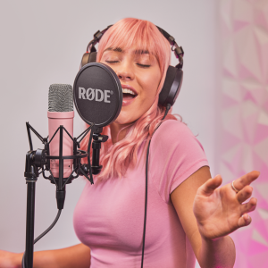 RØDE NT1 Signature Series kondenzátor stúdió mikrofon, rózsaszín-5