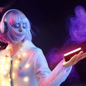 Neewer TL97C RGB LED fényrúd-3