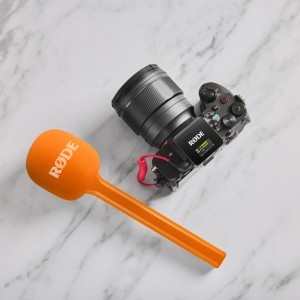RØDE Interview GO mikrofonfogó nyél vezeték néküli mikrofonokhoz, narancssárga-5