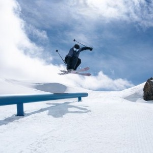 DJI Osmo Action 6 Adventure Combo-4