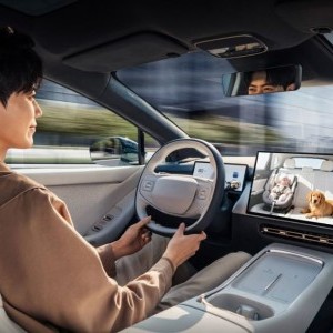 Ottocast Cabin Care vezeték nélküli CarPlay adapter kabin kamerával-3