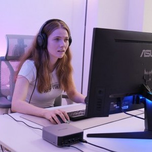 GEEKOM GT1MEGA Intel Core Ultra 9 185H (DDR5 16G)-16