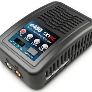 SkyRC e450 2-4S / 6-8S LiPo / LiFe / LiHV / NiMH töltő