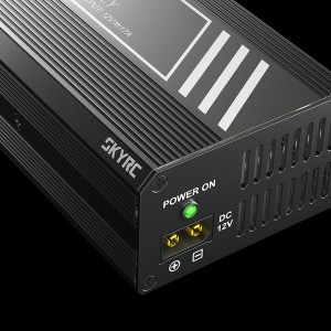 SkyRC eFuel 17A / 12V / 200W tápegység