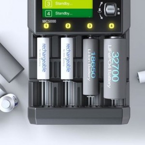 SkyRC MC5000 hengeres akkumulátor töltő és elemző-7