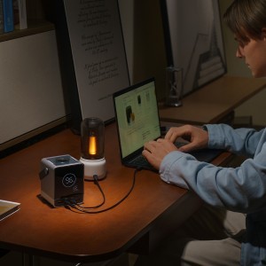 Cuktech Powerbank 300W 40000mAh vezeték nélküli töltéssel 2x USB-C + 2x USB-A - Fekete-6