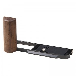 Smallrig 5945 L-Shaped Mount Plate with Wooden Handle for Panasonic S9-1