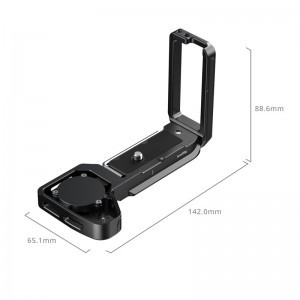 Smallrig 6034 L-Shaped Mount Plate with Airtag Slot for Sony Alpha 7 V / 7R V / 7 IV-3