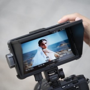 Viltrox DC-550 Pro II érintőképernyős monitor-1