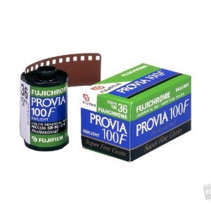Fuji Provia 100 F RDP III 135-36 színes diafilm